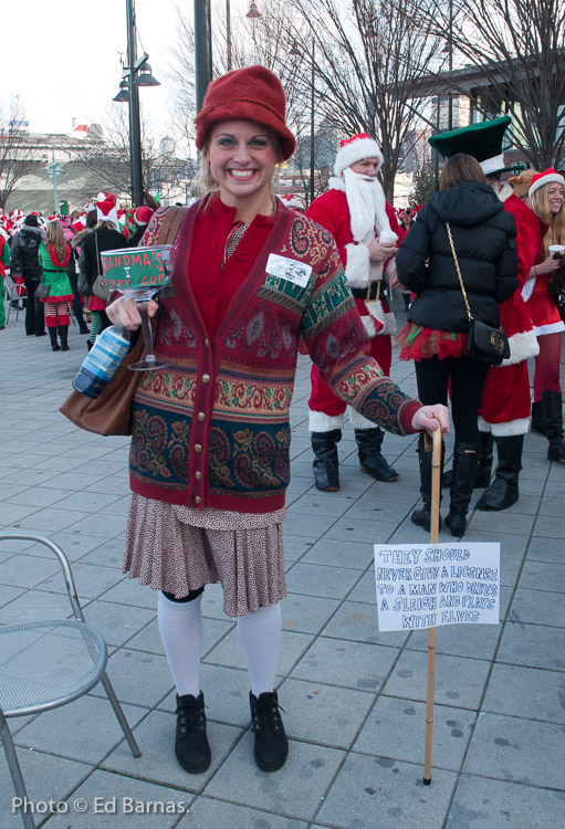 Santa congregating at Pier 84