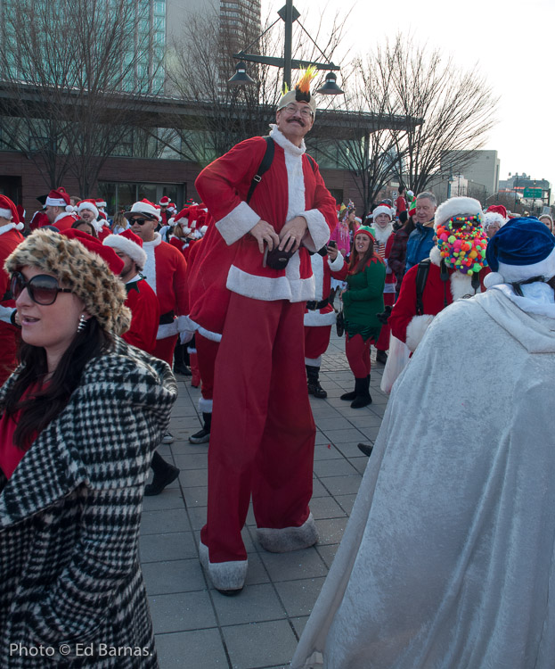 Santa congregating at Pier 84